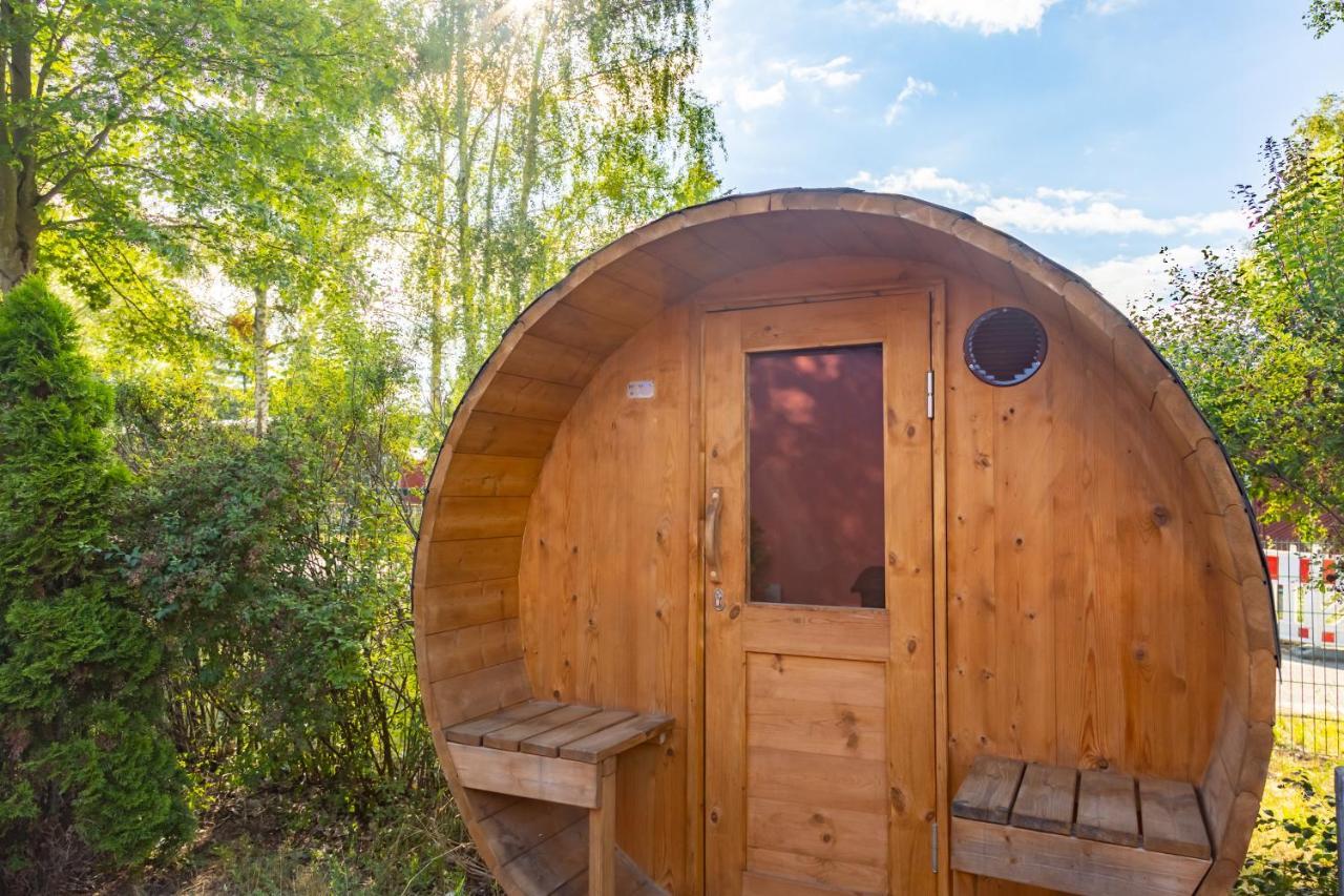 Gemutliches Tinyhouse Bungalow Mit Kamin & Sauna Am See Йоахімсталь Екстер'єр фото